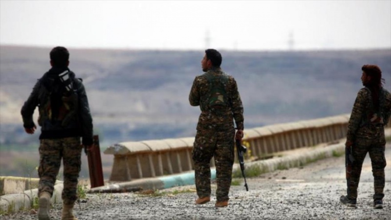 Os curdos presenteiam EUA a base aérea síria de al-Tabqa