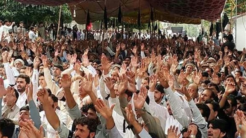 ہم پاراچنار کے عوام پر اپنی جانیں فدا کرنے کو تیار ہیں: علامہ راجہ ناصر جعفری