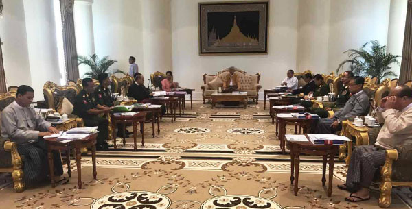 ရခုိင္ျပည္နယ္အေရး အထူးအစည္းအေဝး ပထမဆံုးအႀကိမ္ က်င္းပ