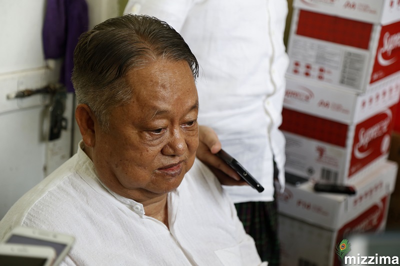 တစ္ႏွစ္သားအစိုးရ ျပည္သူ႔စားဝတ္ေနေရး တိုးတက္ေအာင္ မလုပ္ႏုိင္ေသးဟု ဦးဝင္းထိန္ ဝန္ခံ