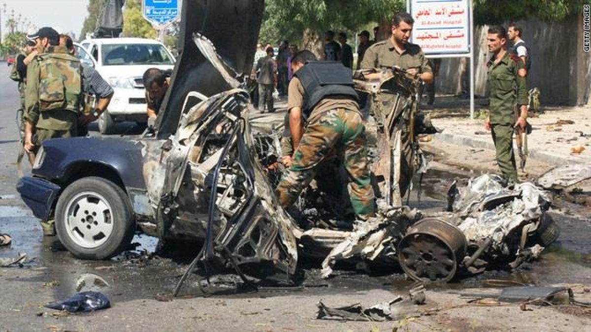 فيديو/ المشاهد الاولى لتفجير دمشق، وملاحقة 3 مفخخات