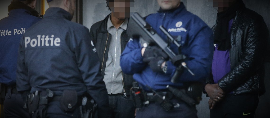 Брүсселдә террорчулугда шүбһәли билинән 4 нәфәр сахланыб 