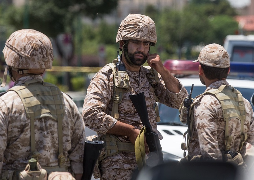 قوات الأمن الايرانية تلقي القبض على 21 عنصرا من داعش الوحشي