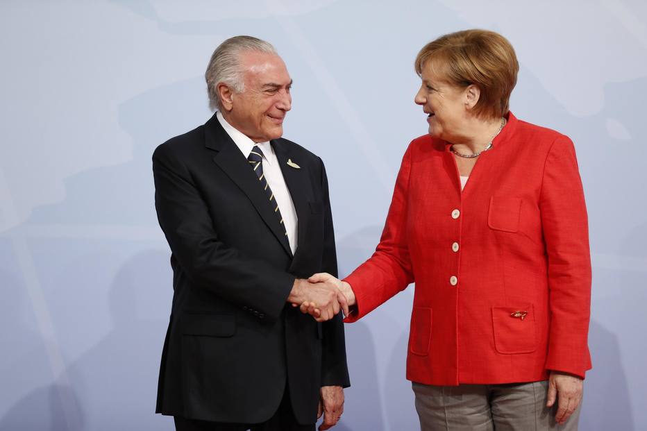 Michel Temer diz que não existe crise económica no Brasil