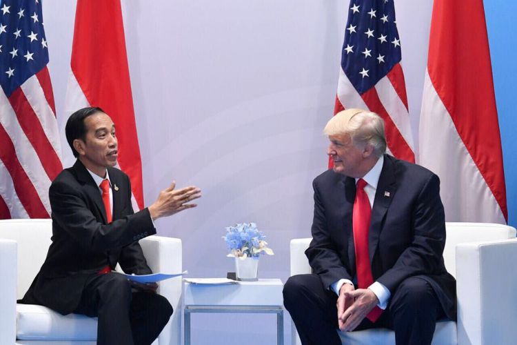 Ternyata Donald Trump Suka Melucu