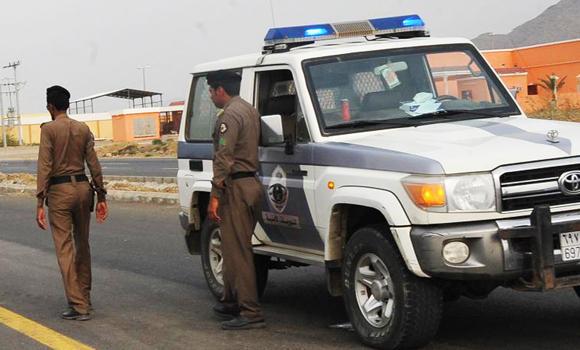 Two Saudi policemen wounded in Qatif