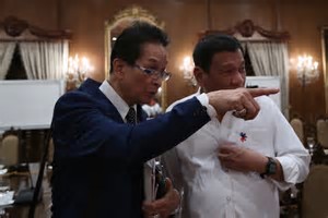 Duterte posible muling magdedeklara ng Batas Militar kapag hindi pinalawig ng Kongreso Duterte posible muling magdedeklara ng Batas Militar kapag hindi pinalawig ng Kongreso