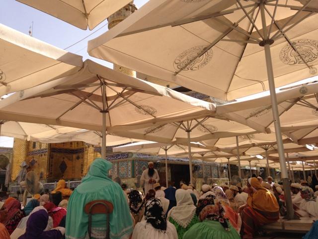 Imam Ali Holy Shrine provides big umbrellas to protect visitors from sun's heat/ Pics