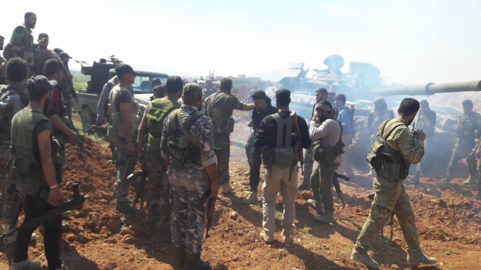 Syrian pro-government forces advance in Homs despite ISIS counter-attack