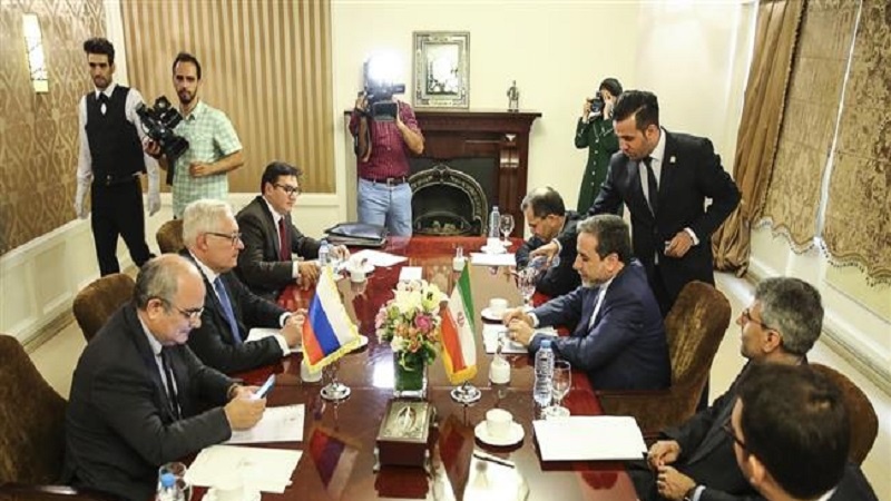 Diplomatas iranianos e russos discutem a implementação do Acordo Nuclear