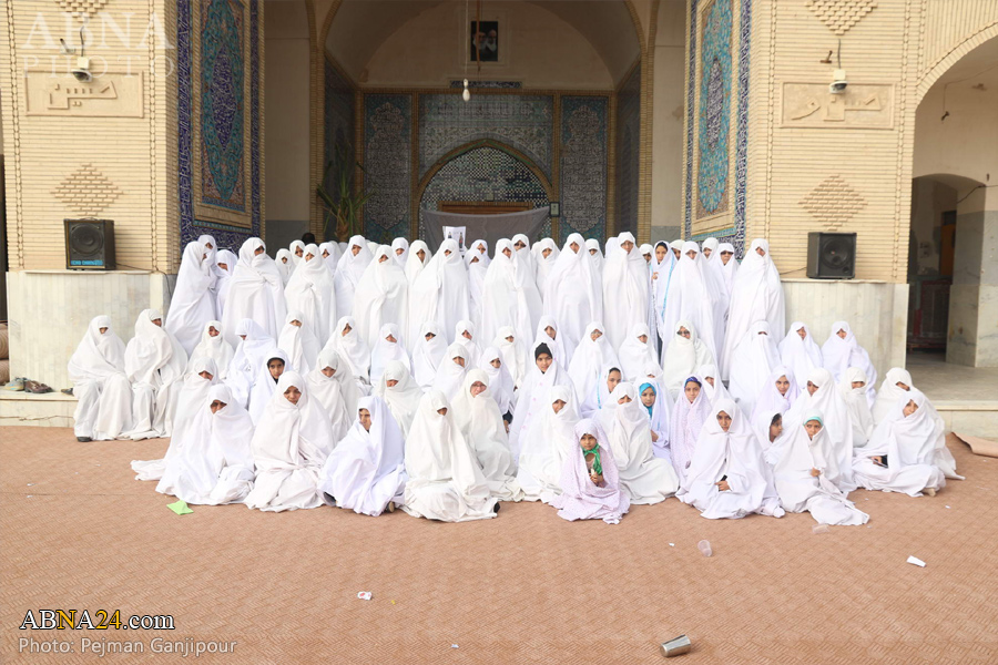 تصویری رپورٹ: اصفہان میں عفاف و حجاب کے قومی دن کی مناسبت سے شاندار اجتماع