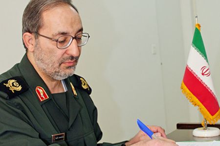 جنرل جزائری: علاقہ میں سرگرم دہشت گردوں کو امریکہ اور برطانیہ کی پشتپناہی اور حمایت حاصل