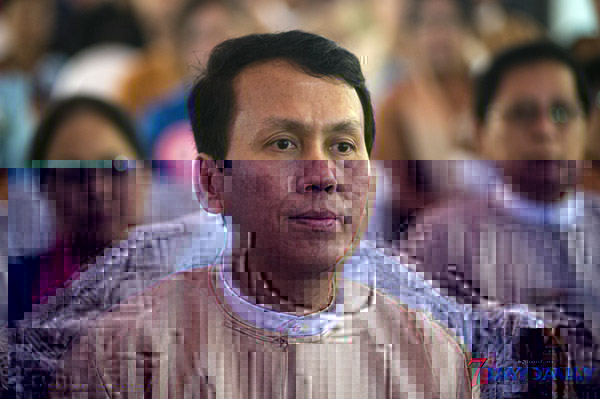 ဦးၿဖိဳးမင္းသိန္း တပ္မေတာ္ကုိ ေတာင္းပန္
