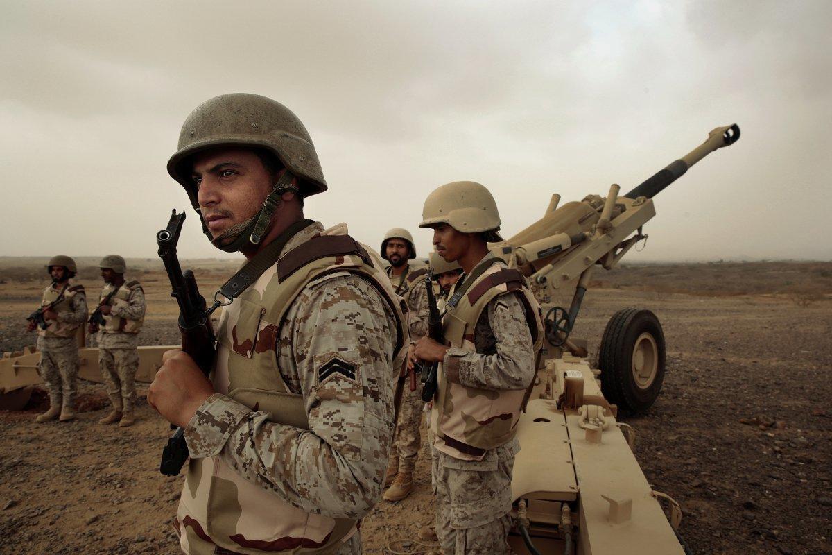 السعودية تعلن مقتل 3 جنودها في الحدود مع اليمن