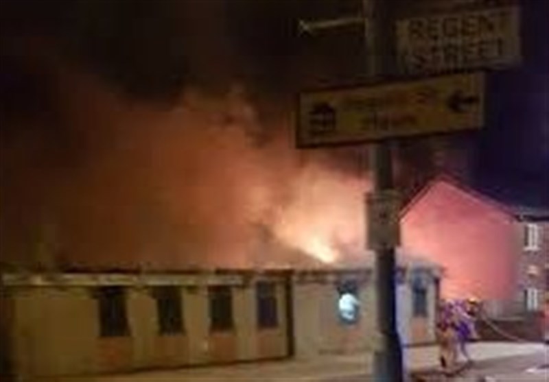 برطانیہ؛ مانچسٹر میں شرپسندوں نے مسجد کو نذر آتش کر دیا
