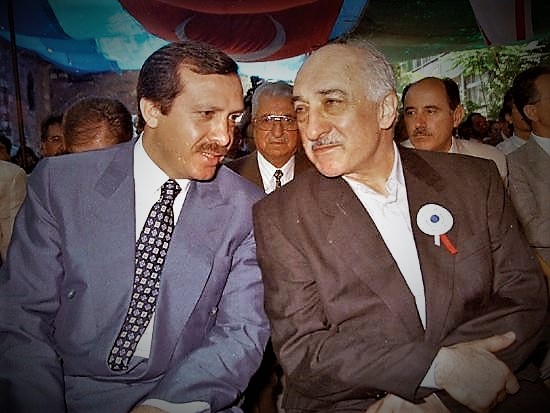 Turki Arah Ulama Fethullah Gulen Ditahan