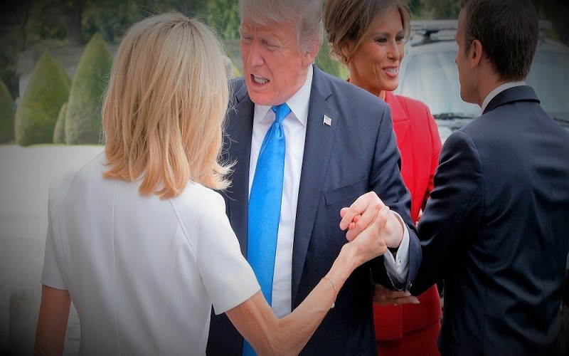 Трамп, Франса президентинин ханымына сөјләдији сөзләрә ҝөрә әхлагсыз адландырылыб