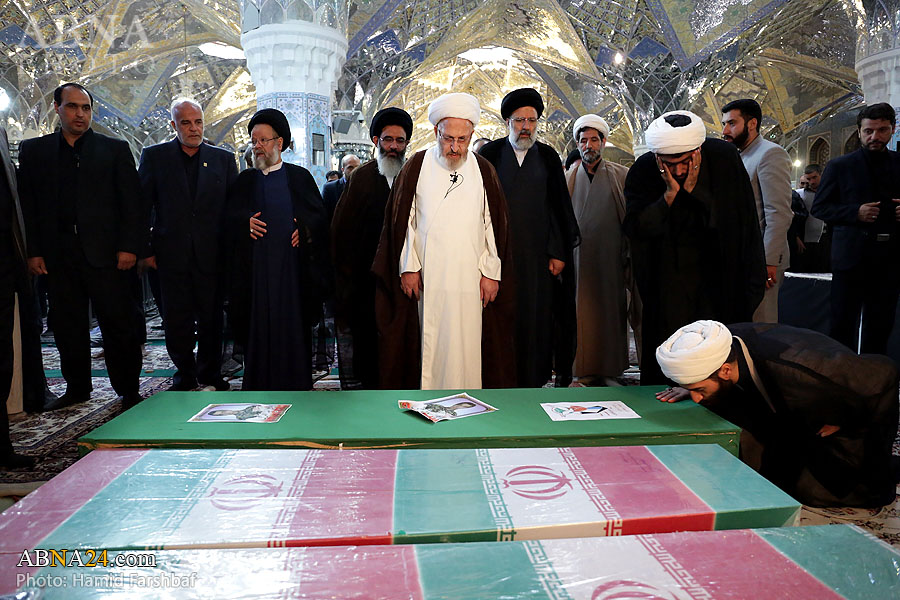 تصویری رپورٹ: مشہد مقدس میں شہداء کی تشییع جنازہ میں عظیم اجتماع