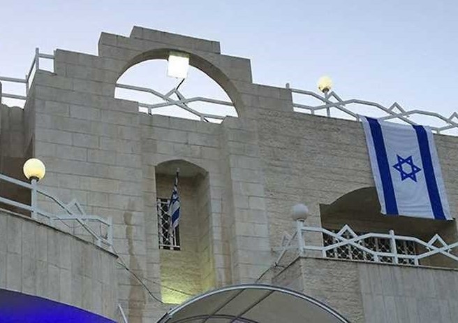 مقتل واصابة 3 أشخاص داخل سفارة اسرائيل في عمان + (فيديو)