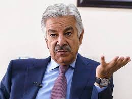 پاکستان کے وزیر دفاع بھی دبئی کی کپمنی کے ملازم نکلے