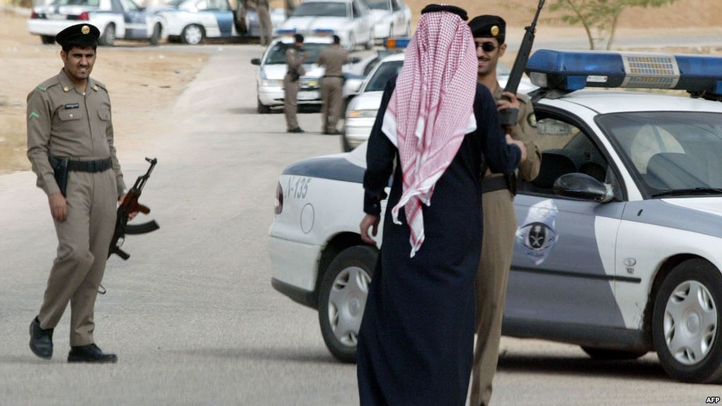 قرار السعودية إعدام 14 شخصاً يهزأ بمعايير المحاكمات الدولية العادلة