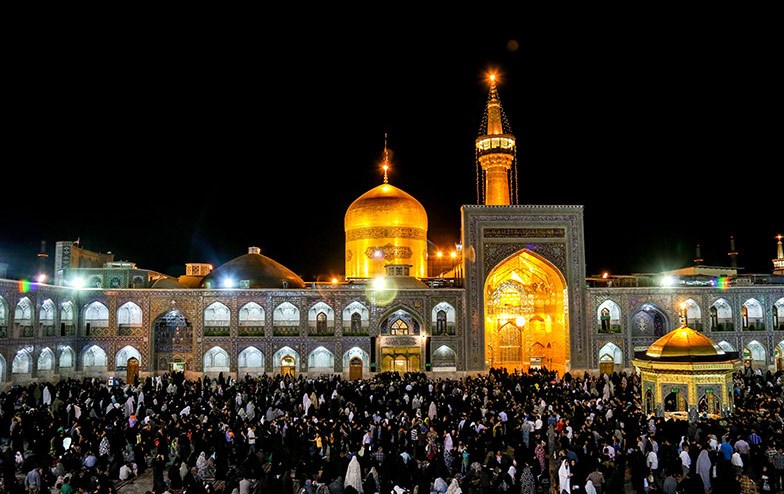 Young Greek teacher converts to Islam in Razavi Holy Shrine