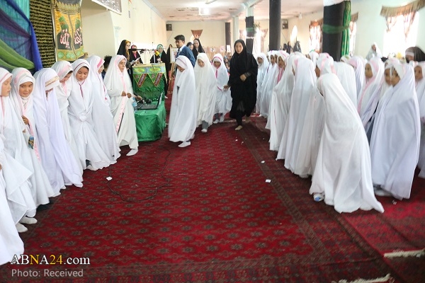 تقرير مصور/ حفل تكريم الفتيات البالغات سن التكليف الشرعي في مزار شريف الأفغانية