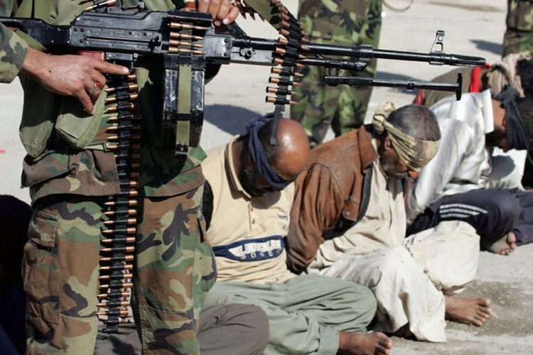 الحشد الشعبي يلقي القبض على ثلاثة "دواعش" غرب الموصل