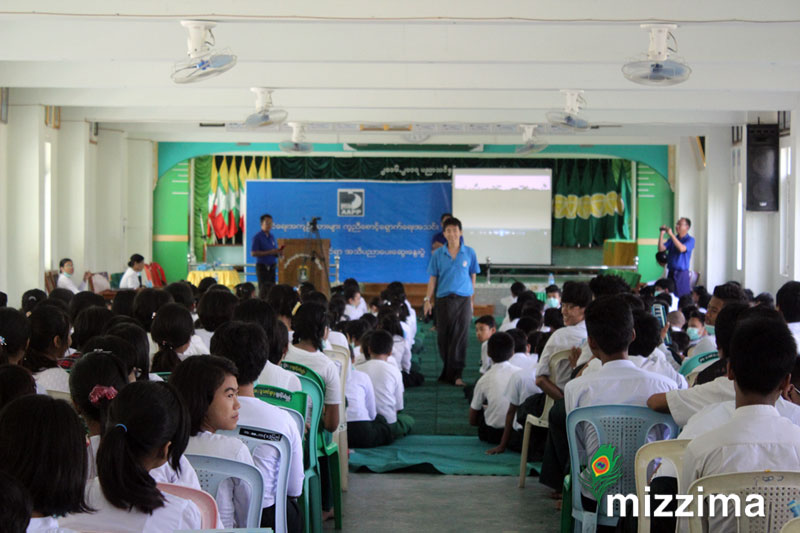 ပဲခူးတိုင္းရွိ အထက္တန္းေက်ာင္း (၇၃) ေက်ာင္းတြင္ လူ႔အခြင့္အေရးဆိုင္ရာ အသိပညာေပး ေဆြးေႏြးပြဲမ်ား ျပဳလုပ္မည္