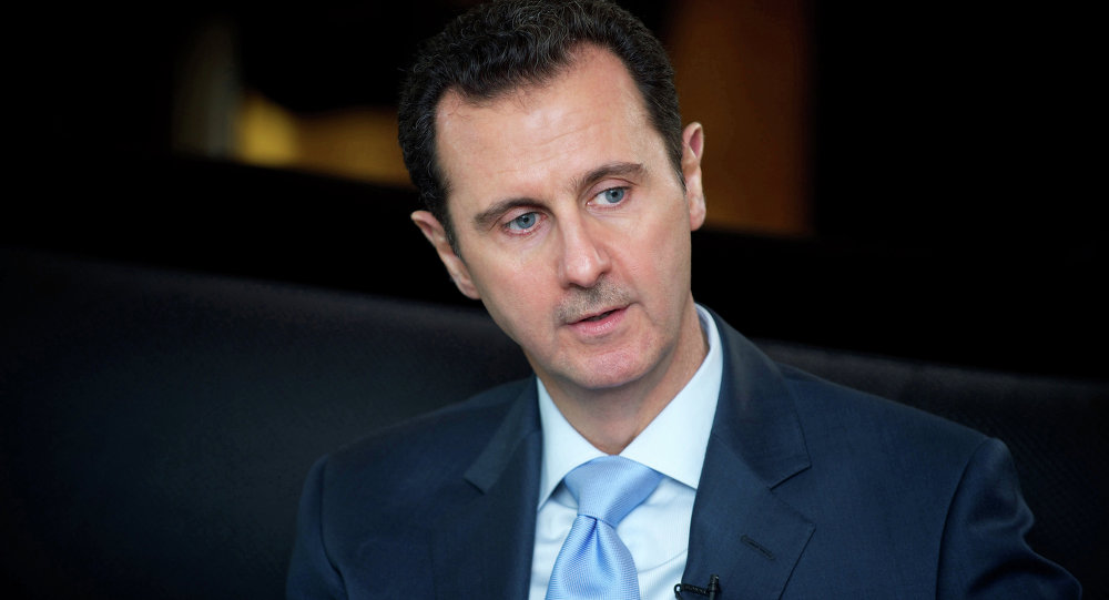 Syrian Army personnel drawing epic of glory: Assad