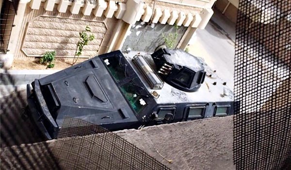 Hundreds flee Saudi town as regime forces intensify crackdown
