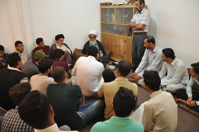 المرجع النجفي: ضرورة التمسك بنهج أَهل البيت (ع)ومبادئ الإِسلام الأَصيل