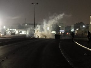 فيديو / قمع تظاهرات سلمية بالغازات السامية في بلدة واديان بمنقطة سترة البحرينية