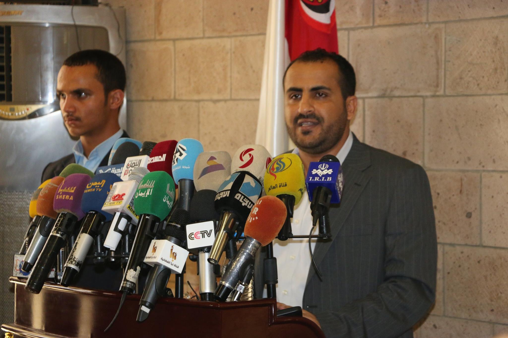 الناطق الرسمي لأنصار الله يهيب بالجيش واللجان رفع وتيرة العمليات العسكرية
