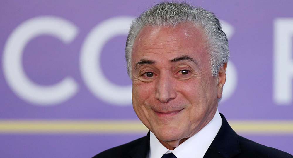 Como Temer consegue se manter no cargo mesmo rejeitado pela população?