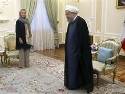 Tumugon si Mogherini kina Rouhani at Zarif sa Tehran 