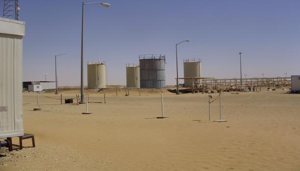 قوات الاحتلال أمريكية والإماراتية تسيطر حقول النفط والغاز بشبوة اليمينة