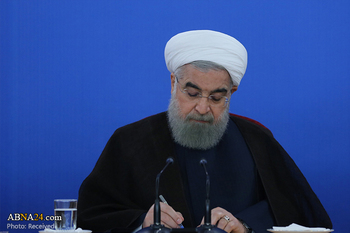 Rouhani Ajukan Calon Menteri ke Parlemen Iran