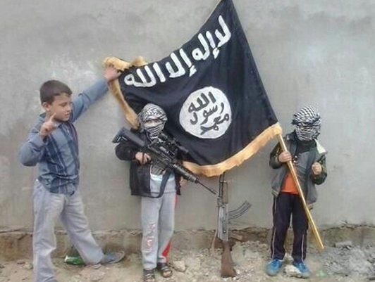 وزير عراقي يفصح عن عدد "أطفال داعش" في الموصل