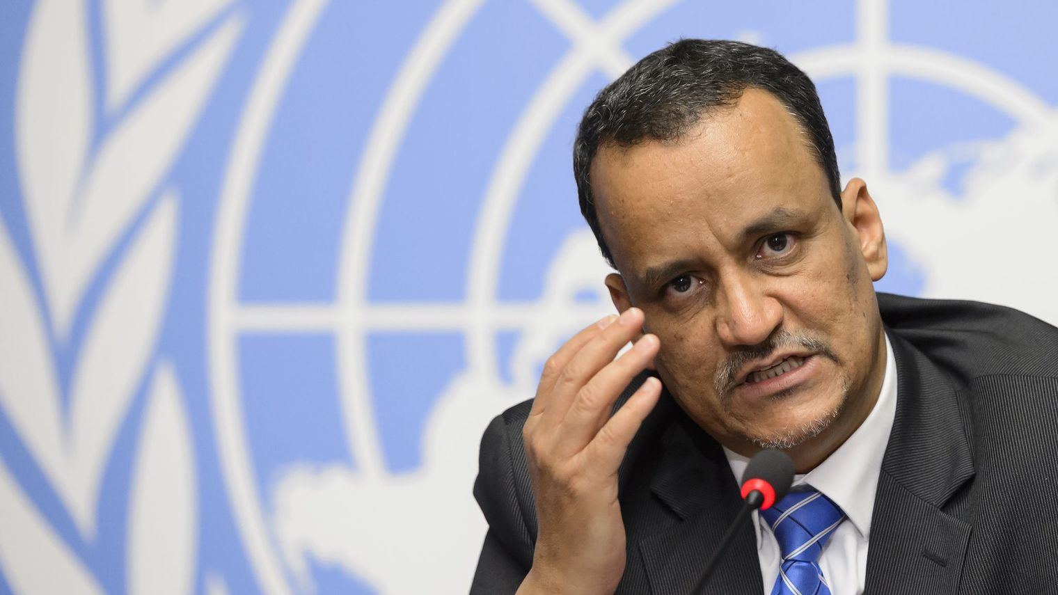 UN envoy calls for urgent reopening of Yemen airport