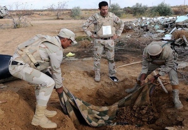 مقتل ضابط و3 "إرهابيين" في تبادل إطلاق نار جنوبي مصر