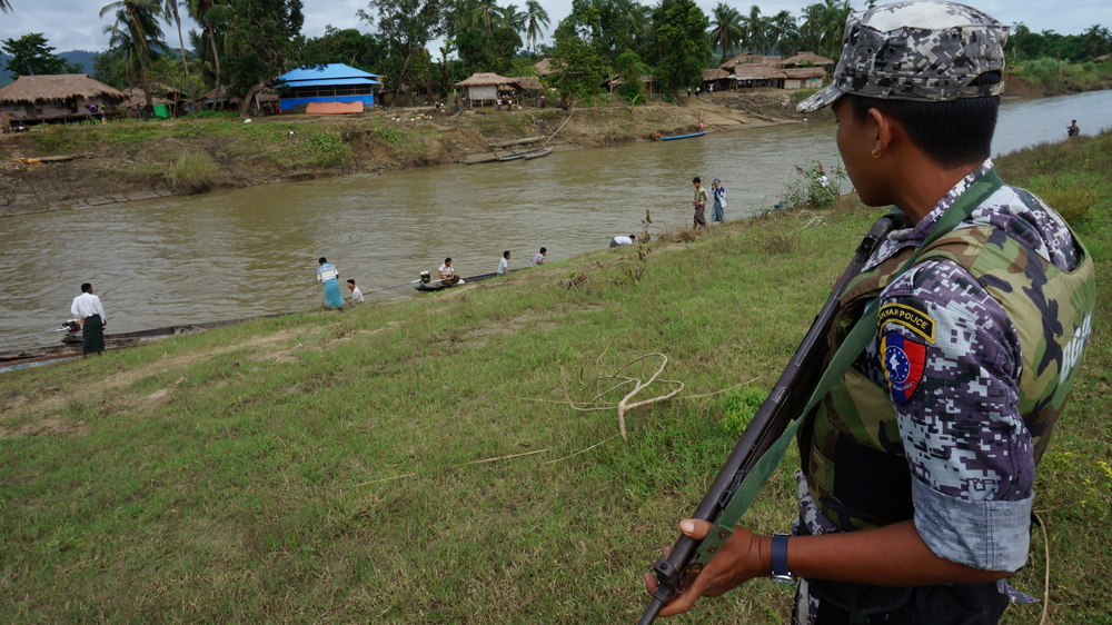 Myanmar deploys more troops to Rakhine amid ongoing crackdown on Rohingya Muslims