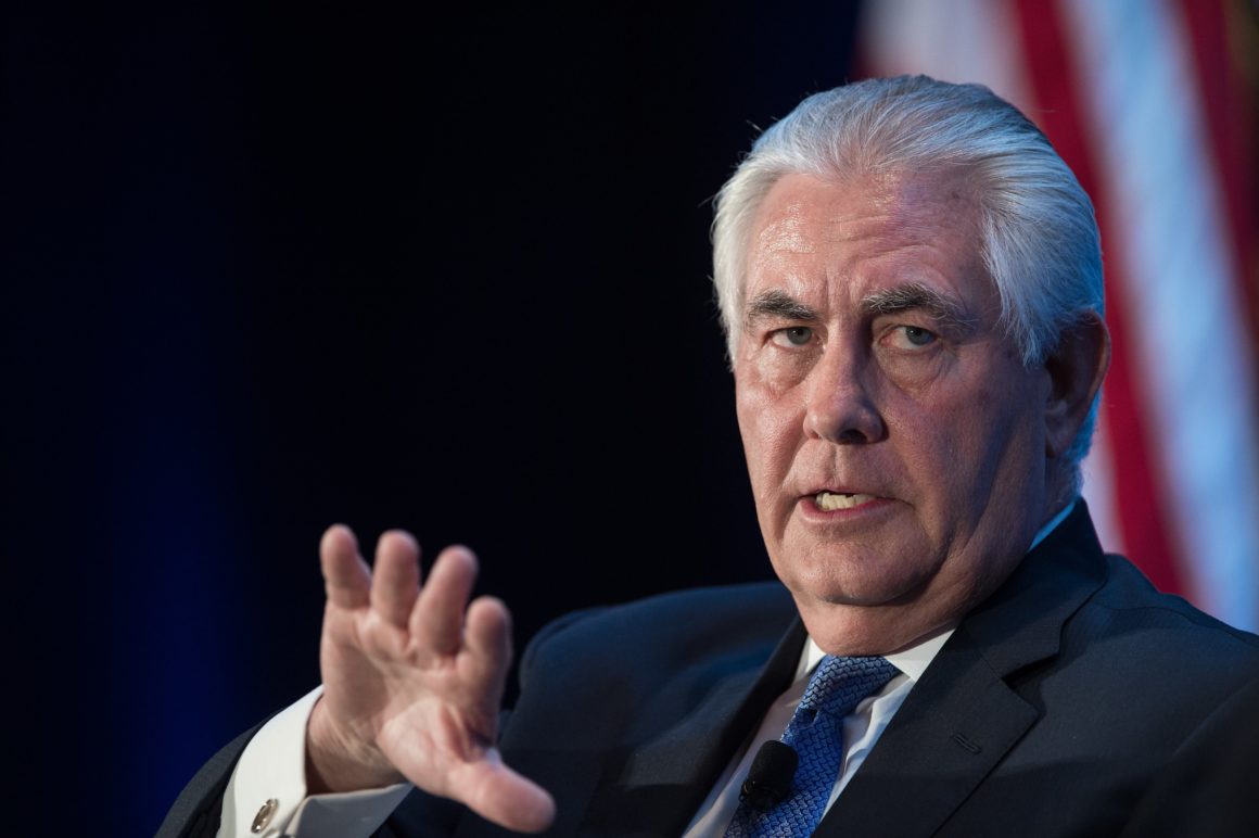 Washington urges Iraqi Kurds to postpone independence vote