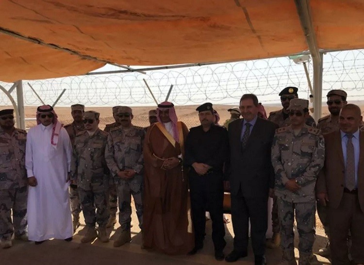 العراق والسعودية يفتتحان منافذ حدودية ..والرياض تطلب قنصلية لها في النجف الأشرف+(صور)