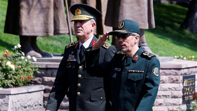 Iran, Turkey military chiefs discuss regional, security matters