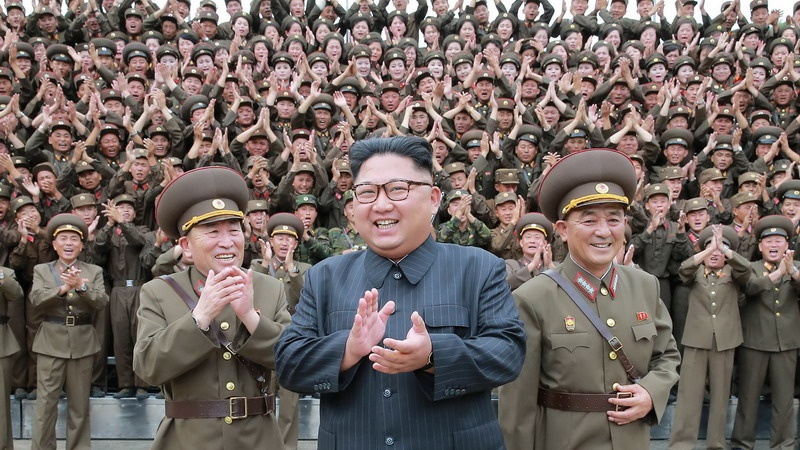 EUA pronto para atacar  Coreia a do Norte.
