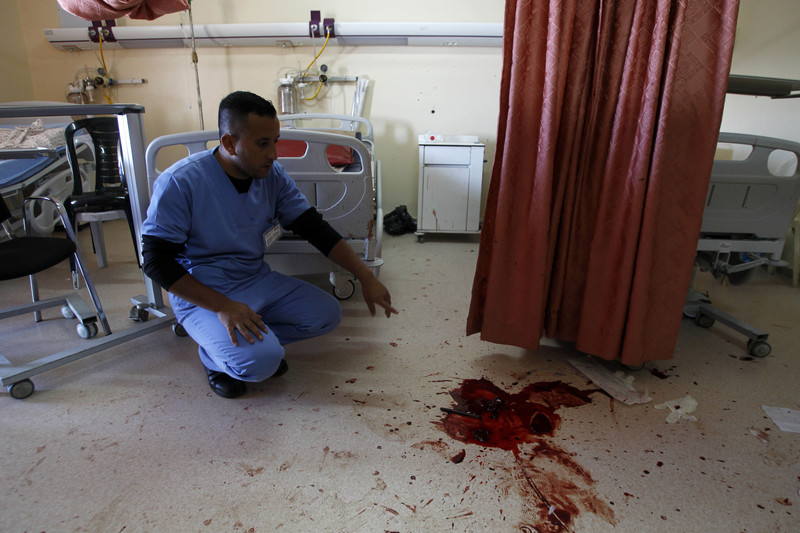 “Fuerzas de Ocupación israelíes Atacan Hospital y Matan a Palestino Herido” + VIDEO
