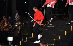 Lepaskan Anak Panah, Presiden Jokowi Resmikan ‘Countdown’ Asian Games 2018