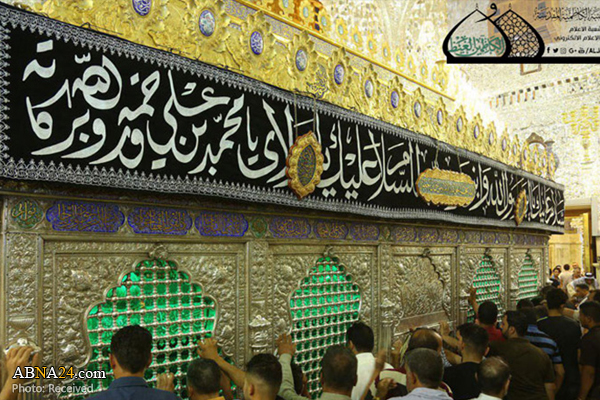 العتبة الكاظمية تتَّشح بالسواد بمناسبة قرب حلول ذكرى استشهاد الإمام الجواد (ع)+(صور)