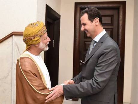 “EE.UU. Está Buscando Restablecer el Contacto con Bashar al Assad a Través de Omán” 